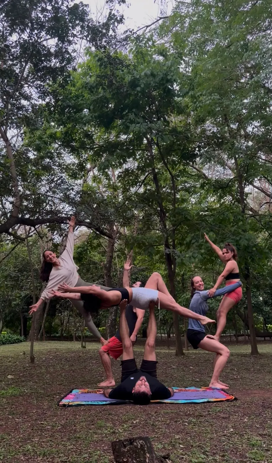 Photo from an acroyoga jam in Asunción